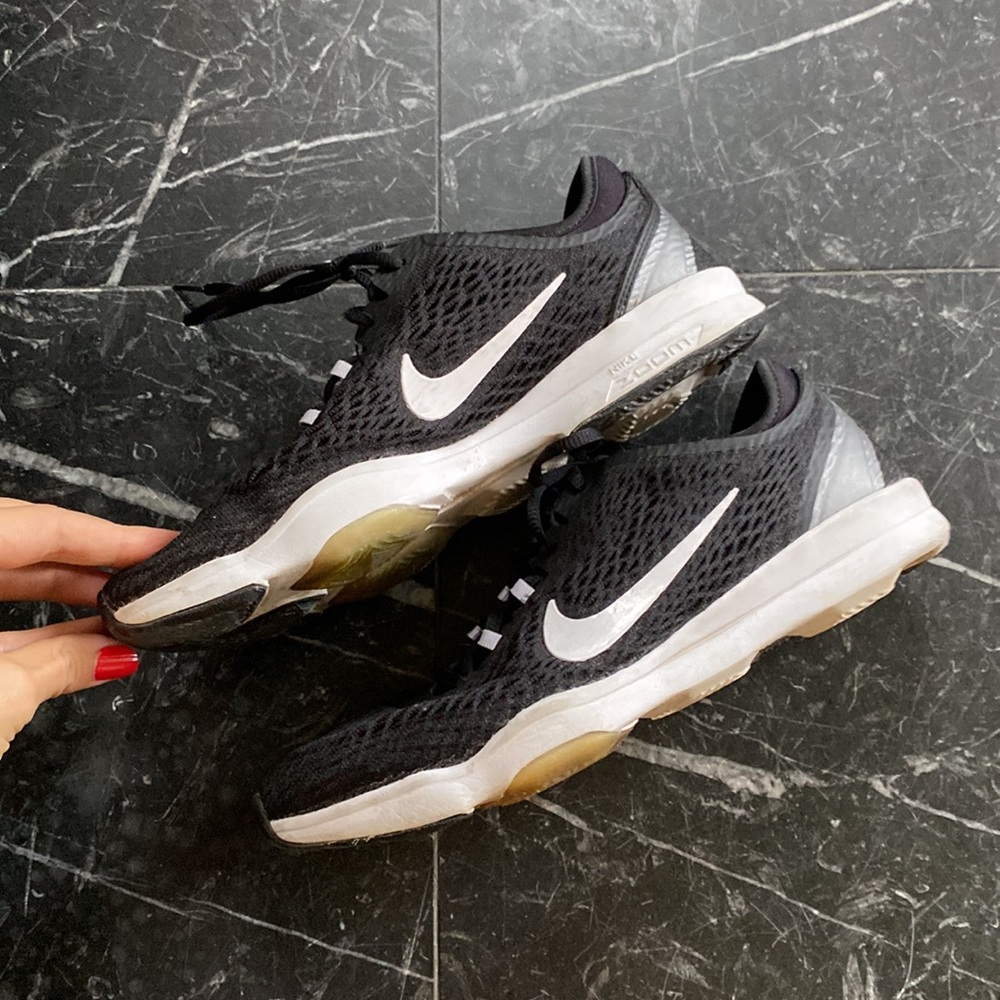 Black Nike Zoom Size 8 US